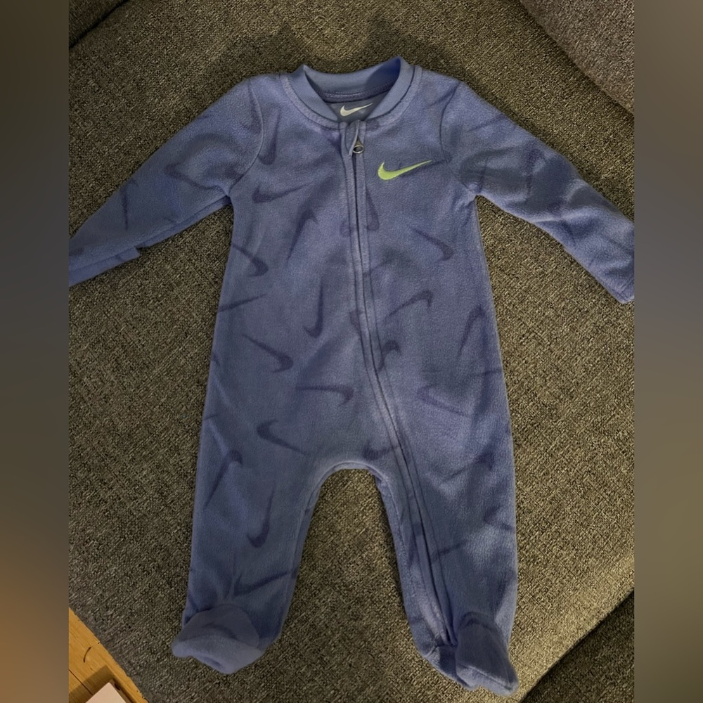 EUC Infant Nike Zipped Sleeper